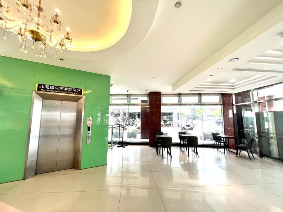 Lan Yin Tie Dao Hotel Tainan Exterior foto