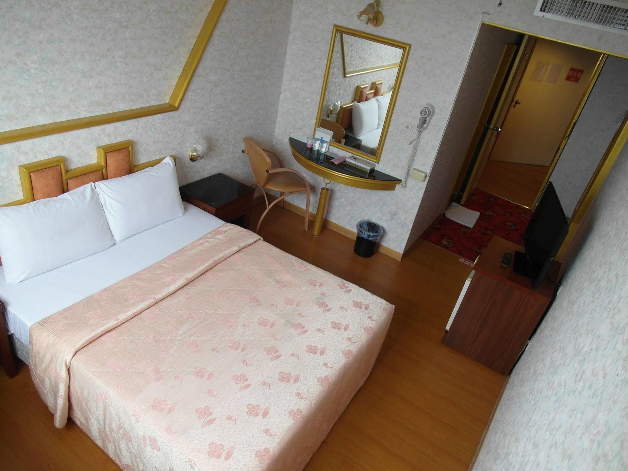 Lan Yin Tie Dao Hotel Tainan Exterior foto